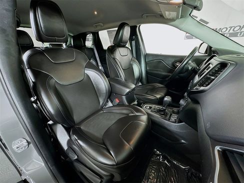 Used 2020 Jeep Cherokee Latitude Plus w/ Cold Weather Group image 27