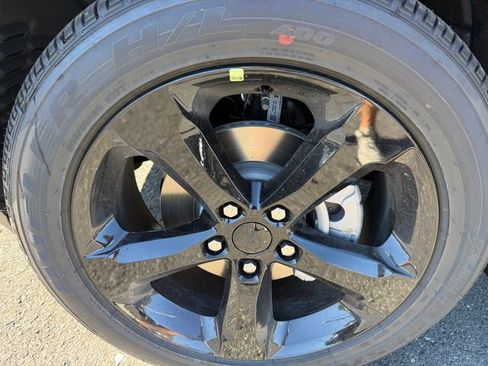 New 2025 Jeep Grand Cherokee Altitude image 6