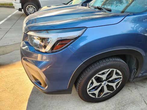 Used 2021 Subaru Forester Premium w/ Popular Package #1 AWD/4WD image 7