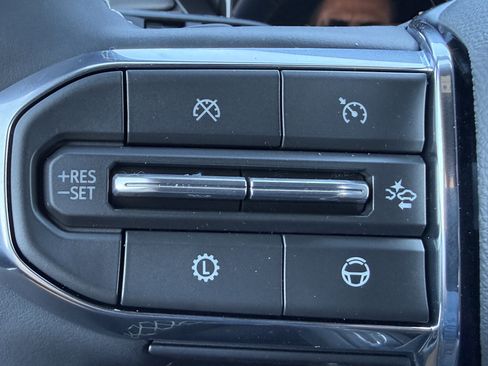 New 2026 GMC Acadia Denali w/ Super Cruise Package image 27