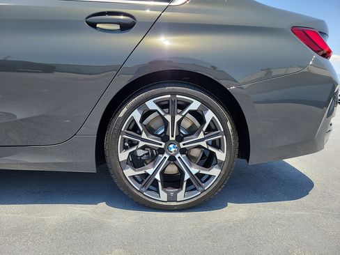 Used 2026 BMW 330i Sedan w/ Convenience Package RWD image 6