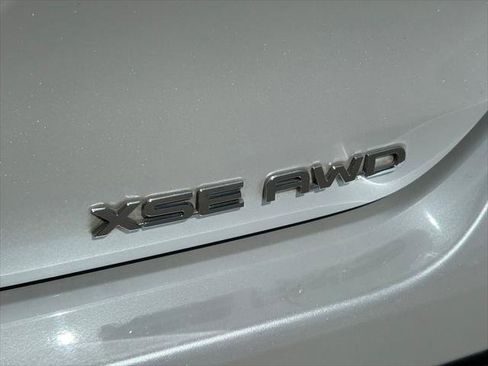 Certified 2024 Toyota Highlander XSE image 14