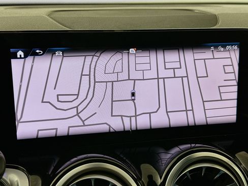 Used 2024 Mercedes-Benz EQB 250+ image 22