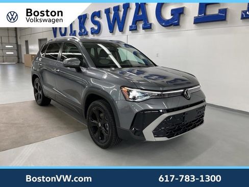 Used 2025 Volkswagen Taos SEL w/ Black Wheel Plus Package image 5