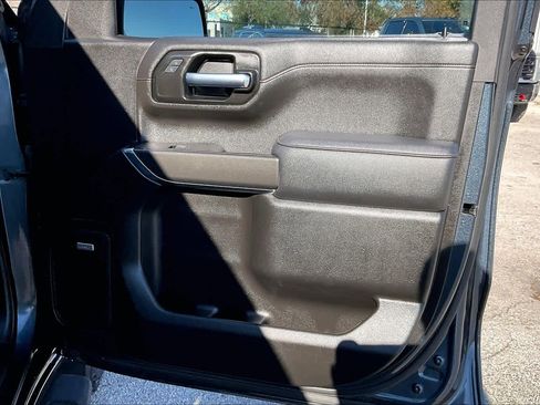 Used 2022 GMC Sierra 1500 AT4 w/ AT4 Preferred Package image 22