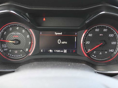 Used 2023 Chevrolet TrailBlazer RS w/ Sun and Liftgate Package image 11