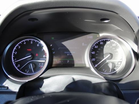 Used 2023 Toyota Camry SE image 10