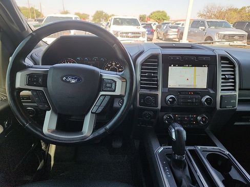 Used 2019 Ford F150 Platinum w/ Equipment Group 701A Luxury AWD/4WD image 6