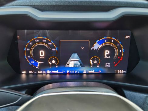 Used 2025 Chevrolet Colorado Trail Boss image 23