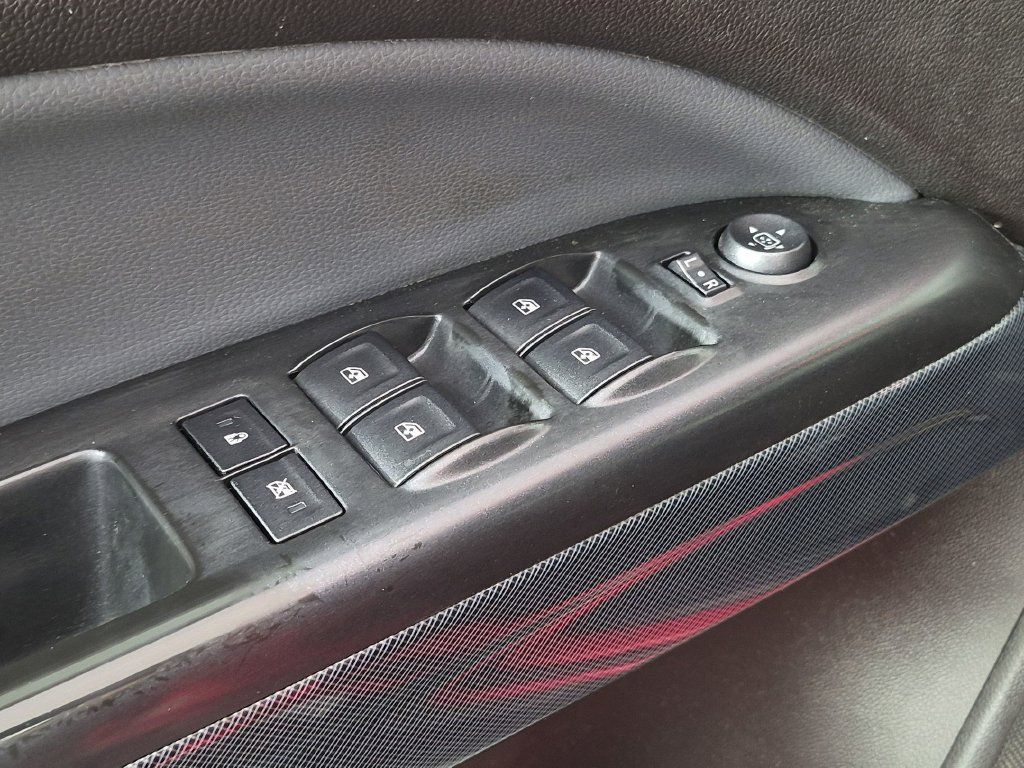 Used 2015 Chevrolet Colorado Z71 RWD image 14