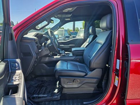 Used 2025 Ford F150 Lightning Lariat AWD/4WD image 15