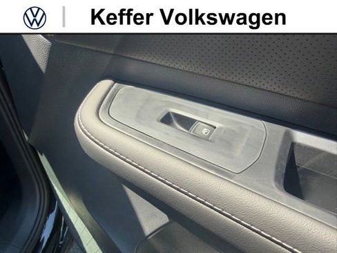 New 2026 Volkswagen Atlas SE AWD/4WD image 32