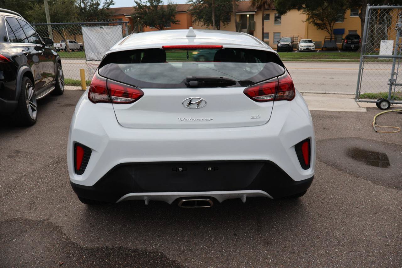 Used 2020 Hyundai Veloster 2.0 FWD image 6