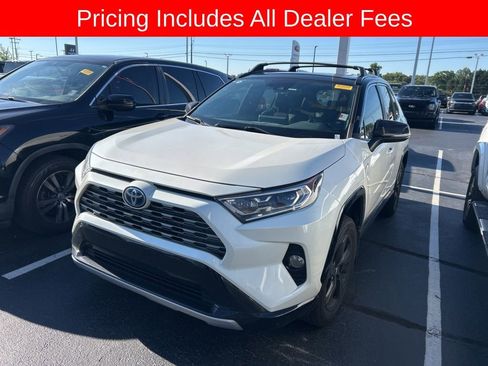 Used 2021 Toyota RAV4 XSE w/ XSE Grade Weather Package AWD/4WD image 11