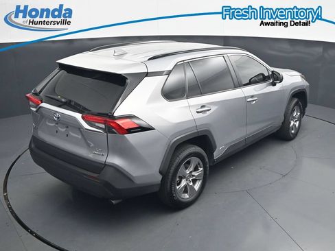 Used 2024 Toyota RAV4 LE AWD/4WD image 20