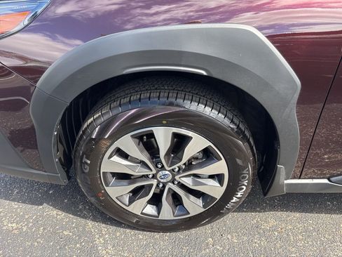 Certified 2025 Subaru Outback Limited AWD/4WD image 7