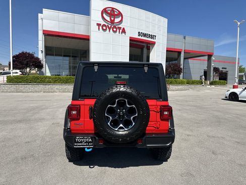 Used 2022 Jeep Wrangler Unlimited Rubicon 4xe w/ Cold Weather Group AWD/4WD image 6