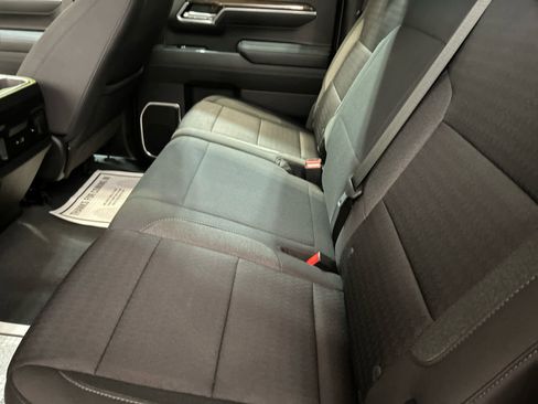 Used 2022 Chevrolet Silverado 1500 RST AWD/4WD image 5