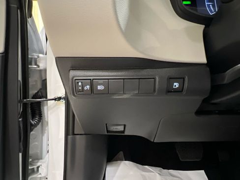 New 2026 Toyota Corolla LE w/ LE Premium Package FWD image 17