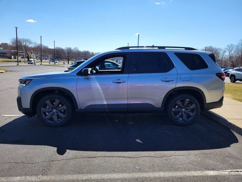 New 2026 Honda Pilot Sport image 9