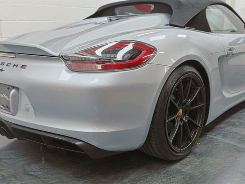 Used 2016 Porsche Boxster Spyder RWD image 53