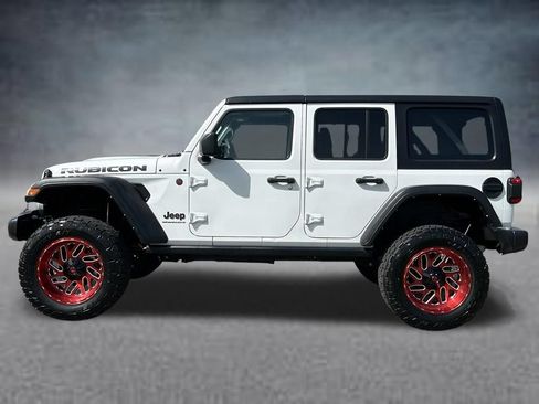 Used 2024 Jeep Wrangler Unlimited Rubicon AWD/4WD image 2