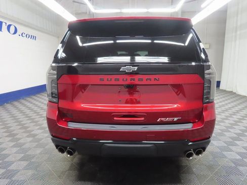 Used 2025 Chevrolet Suburban RST w/ Advanced Technology Package image 34