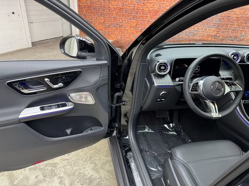 Used 2026 Mercedes-Benz GLC 300 4MATIC image 8