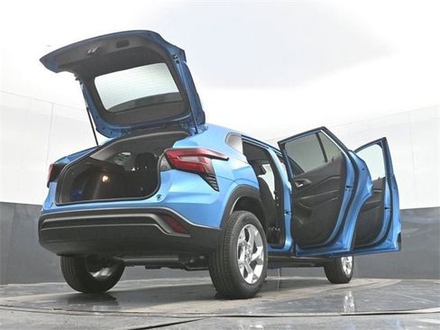 New 2026 Chevrolet Trax LS image 51