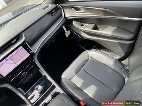 New 2026 Jeep Grand Cherokee Limited AWD/4WD image 15