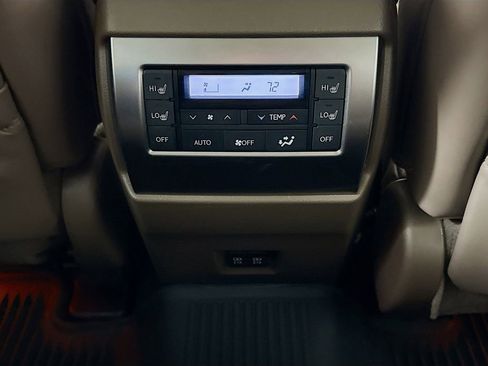 Certified 2022 Lexus GX 460 Luxury w/ Off Road Package image 27