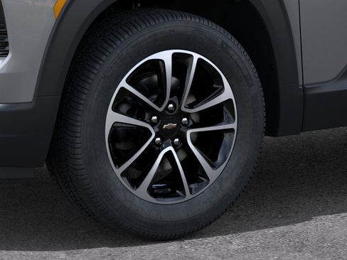 New 2026 Chevrolet TrailBlazer LT w/ Convenience Package FWD image 9