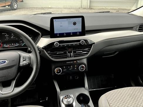 Used 2021 Ford Escape SE image 6