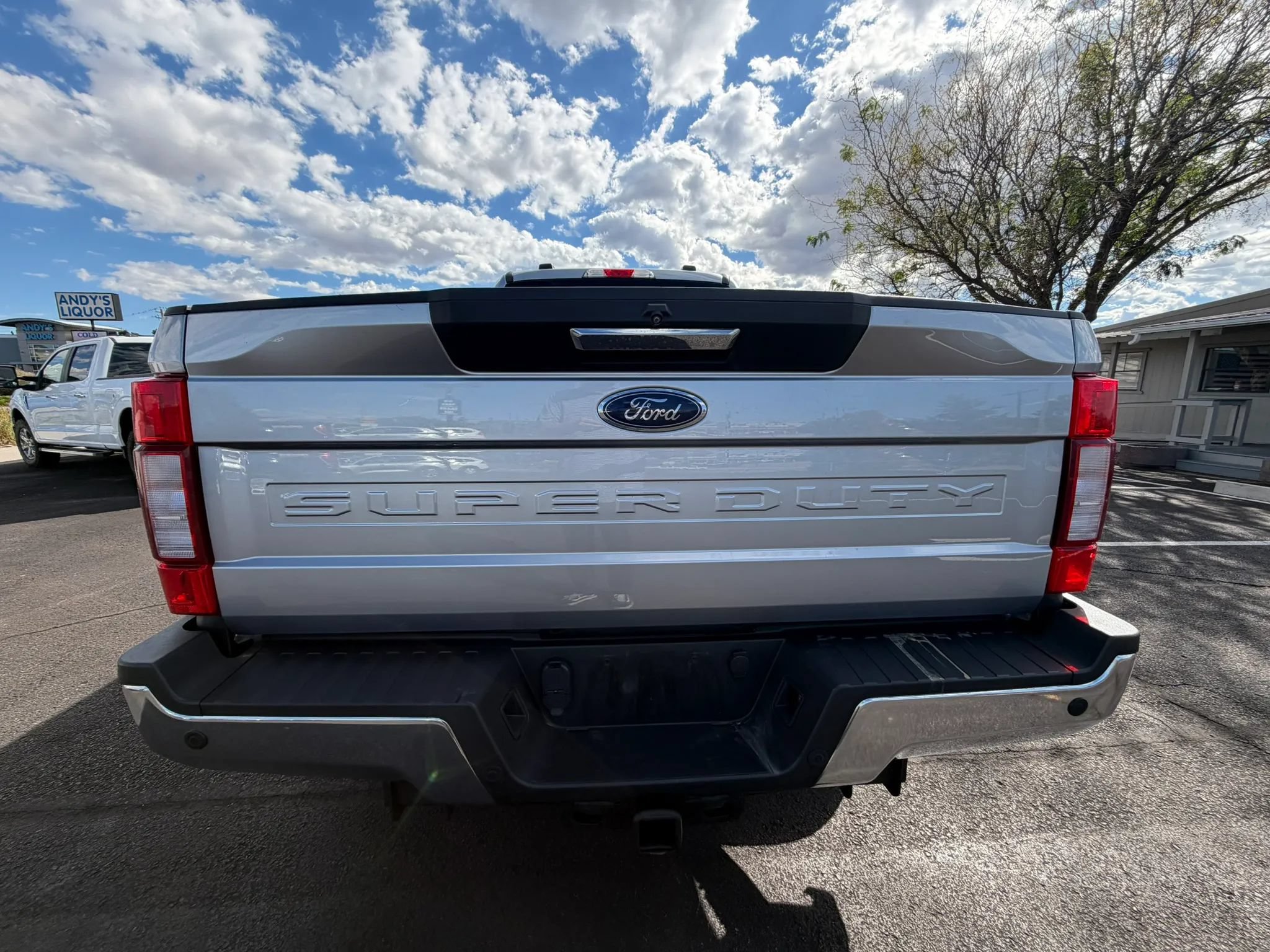 Used 2022 Ford F250 XLT w/ XLT Premium Package AWD/4WD image 7