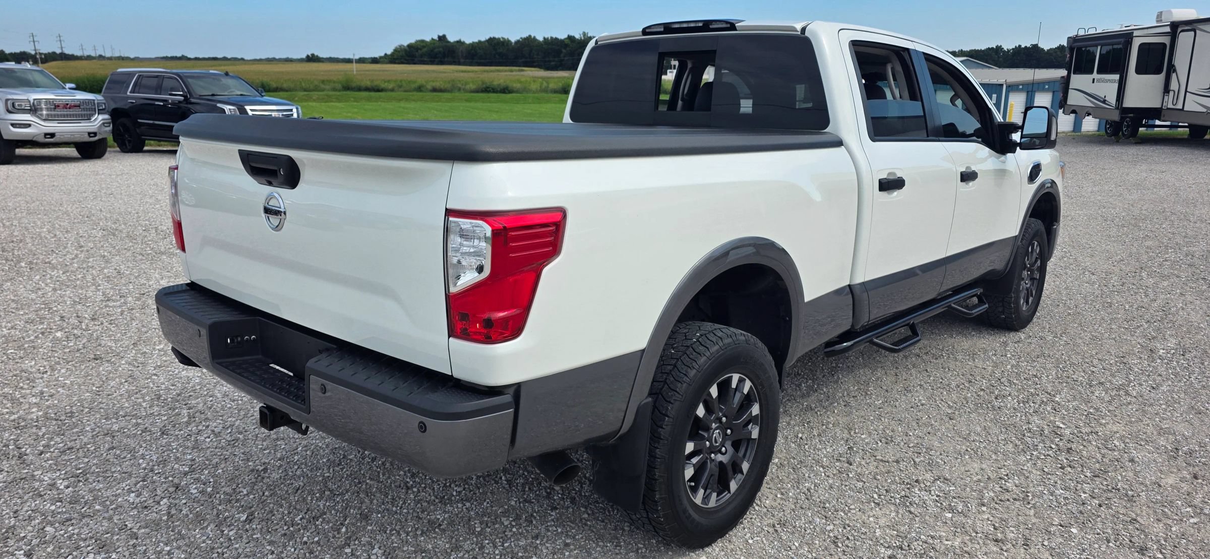 Used 2018 Nissan Titan PRO-4X w/ Pro-4x Utility Package AWD/4WD image 3