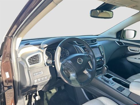 Used 2020 Nissan Murano SL image 9