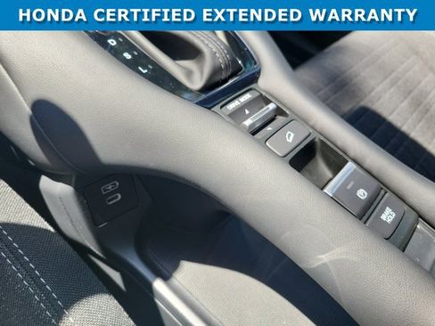 Certified 2025 Honda HR-V LX image 37