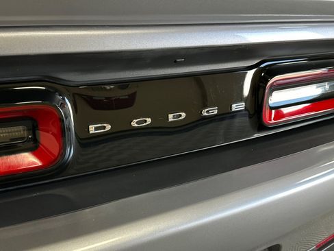 Used 2015 Dodge Challenger R/T w/ Quick Order Package 28B R/T RWD image 45