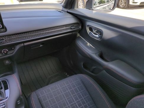 Certified 2025 Honda HR-V Sport image 16