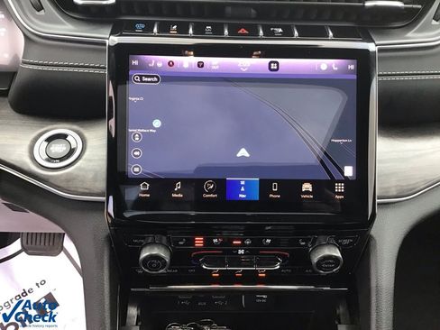 Used 2022 Jeep Grand Cherokee Overland image 40