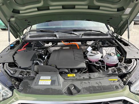 Used 2024 Audi Q5 e Premium Plus image 23