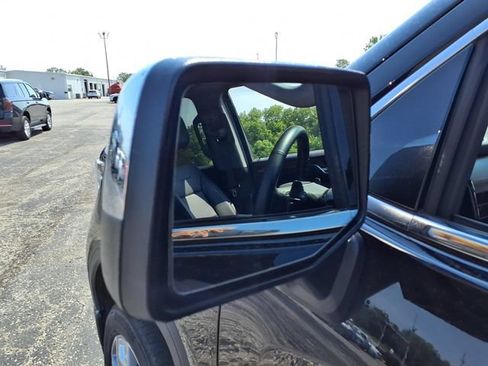 Used 2025 GMC Sierra 1500 Denali w/ Denali Reserve Package AWD/4WD image 16