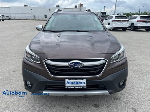 Used 2021 Subaru Outback Touring AWD/4WD image 8