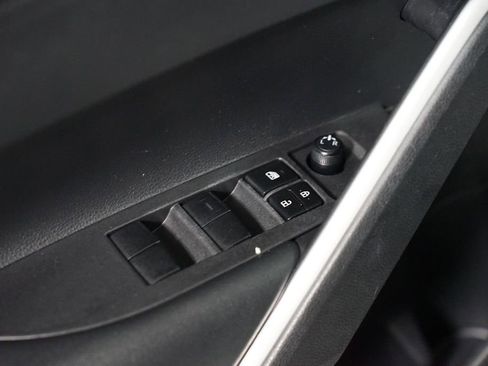 Certified 2024 Toyota Corolla Cross LE FWD image 30