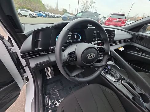 New 2026 Hyundai Elantra Sport FWD image 24