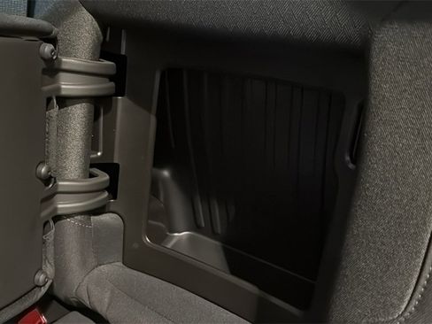 Used 2020 Chevrolet Silverado 1500 LT Trail Boss image 19