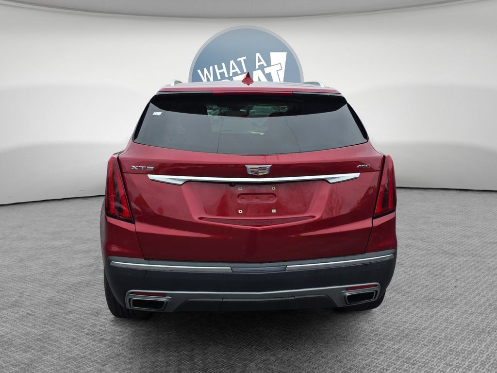 Used 2024 Cadillac XT5 Premium Luxury w/ LPO, Floor Liner Package FWD image 5
