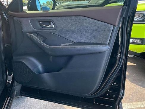 Certified 2021 Nissan Rogue SV image 21