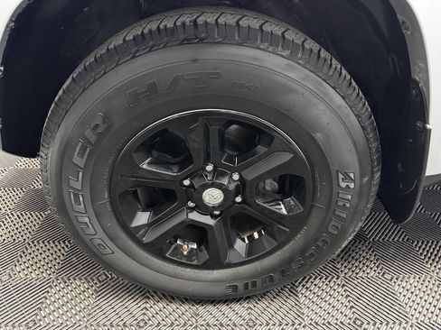 Used 2020 Toyota 4Runner SR5 Premium image 19