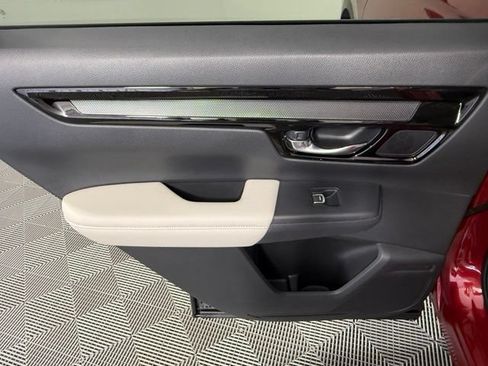 Used 2025 Honda CR-V EX-L image 34